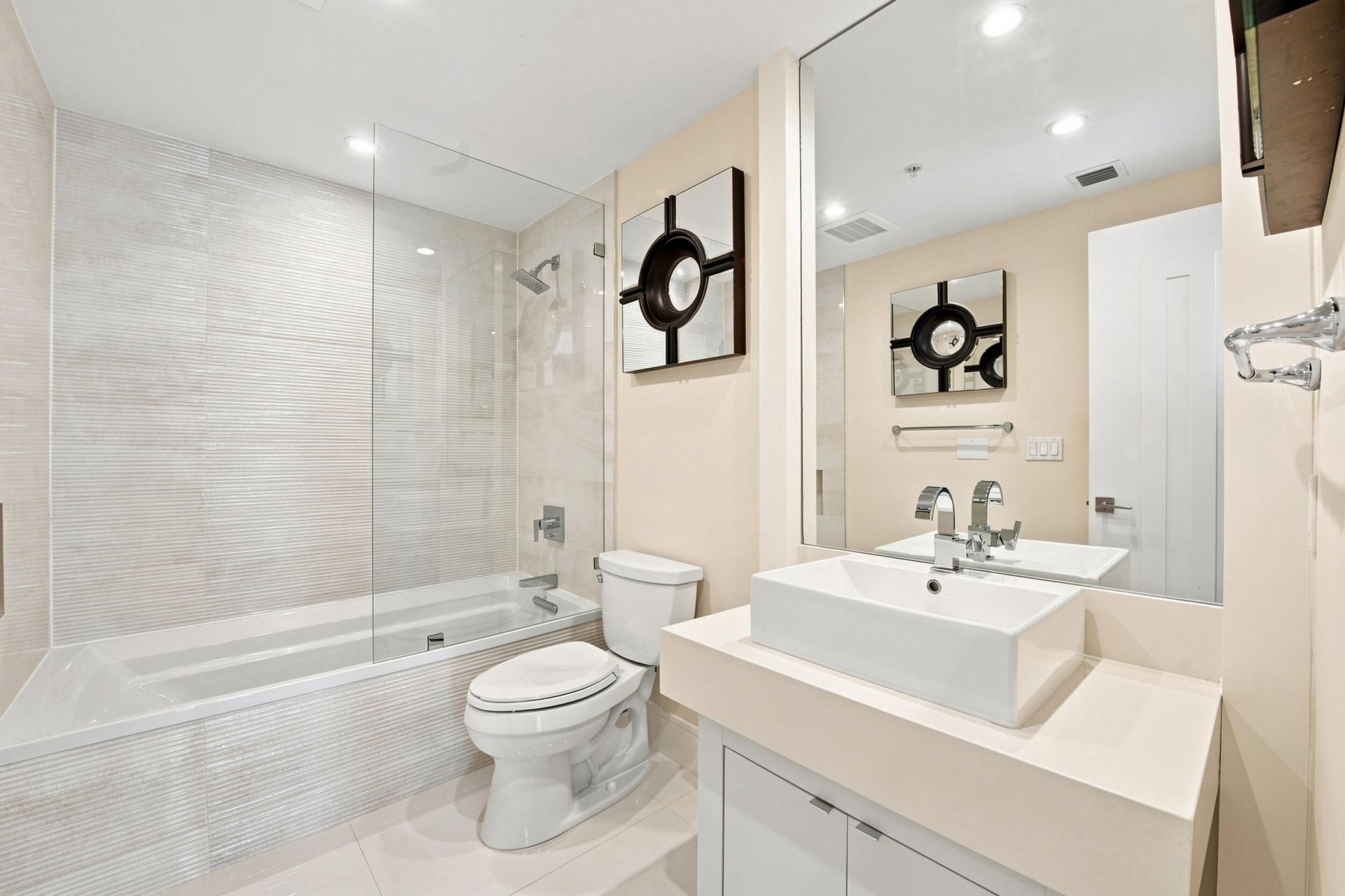 155 Ocean Avenue, Unit 502, Palm Beach Shores, FL 33404 Photo