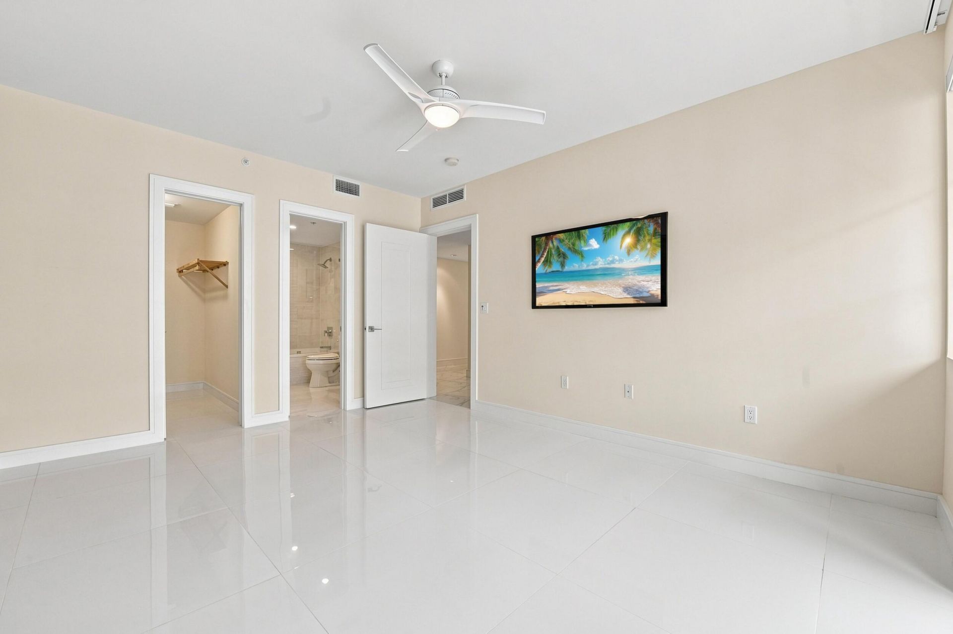 155 Ocean Avenue, Unit 502, Palm Beach Shores, FL 33404 Photo