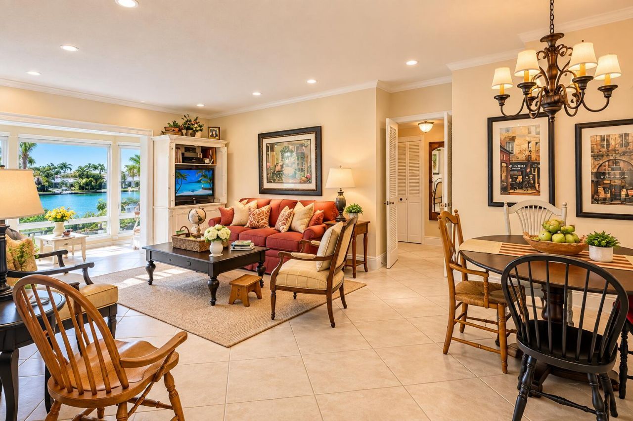 20 Colonial Club Drive, Unit 200, Boynton Beach, FL 33435 Photo