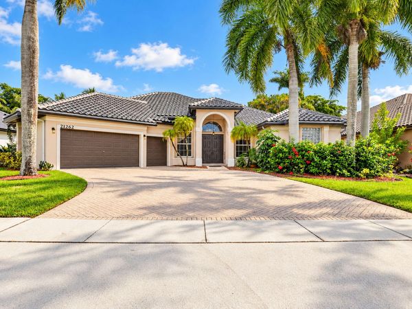 21262 Falls Ridge Way, Boca Raton, FL 33428