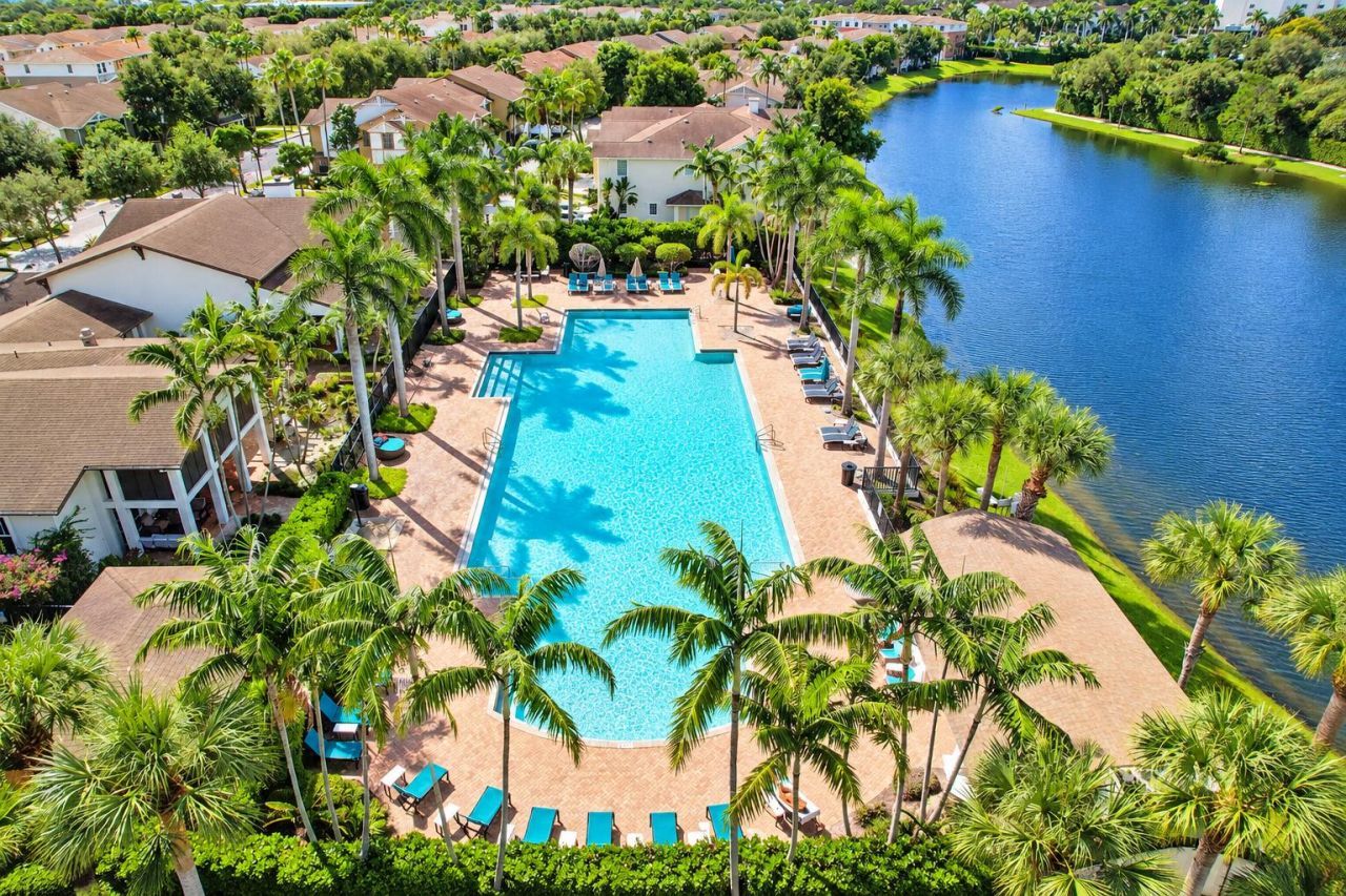 430 Amador Lane, Unit 6, West Palm Beach, FL 33401 Photo