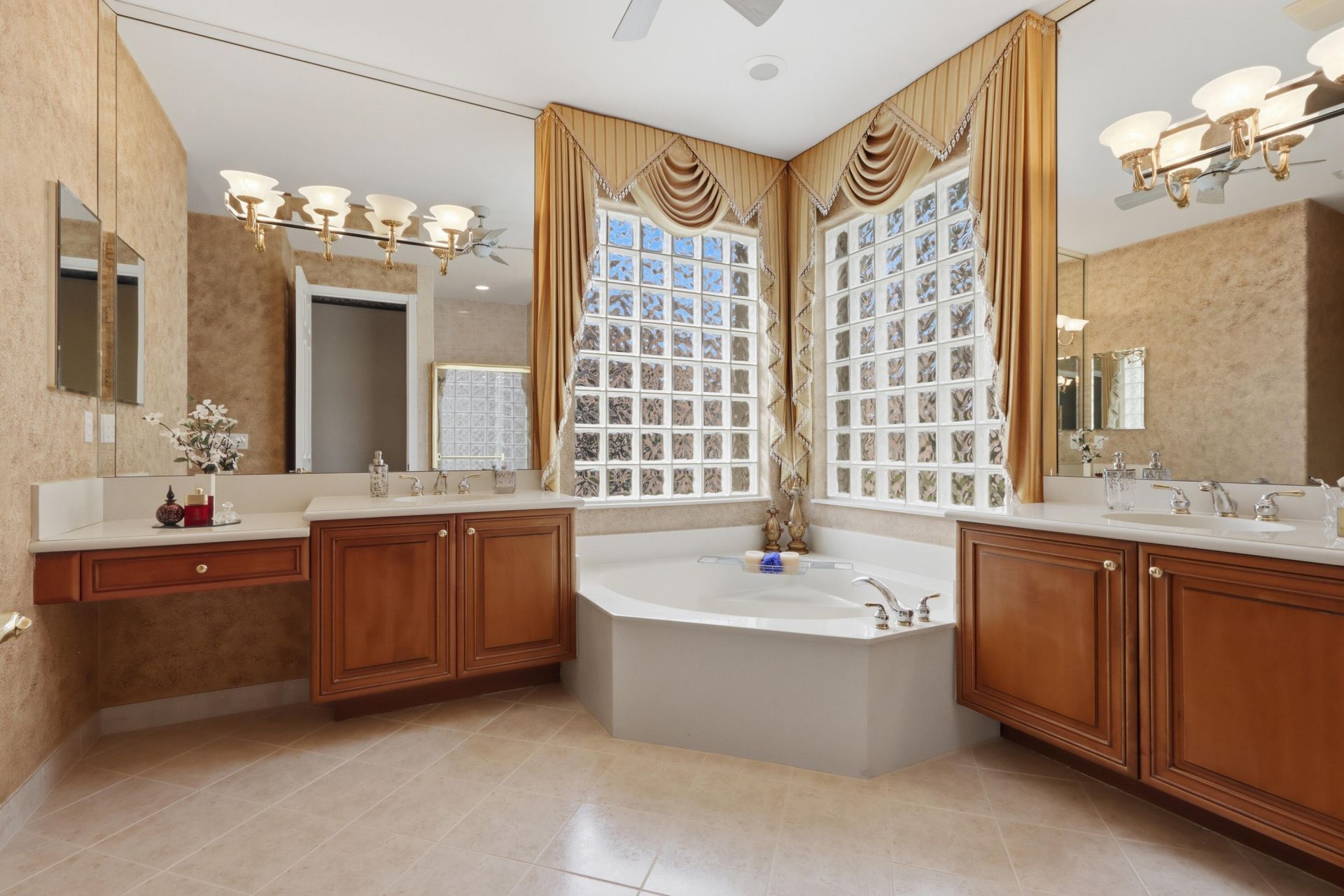 11044 Malaysia Circle, Boynton Beach, FL 33437 Photo