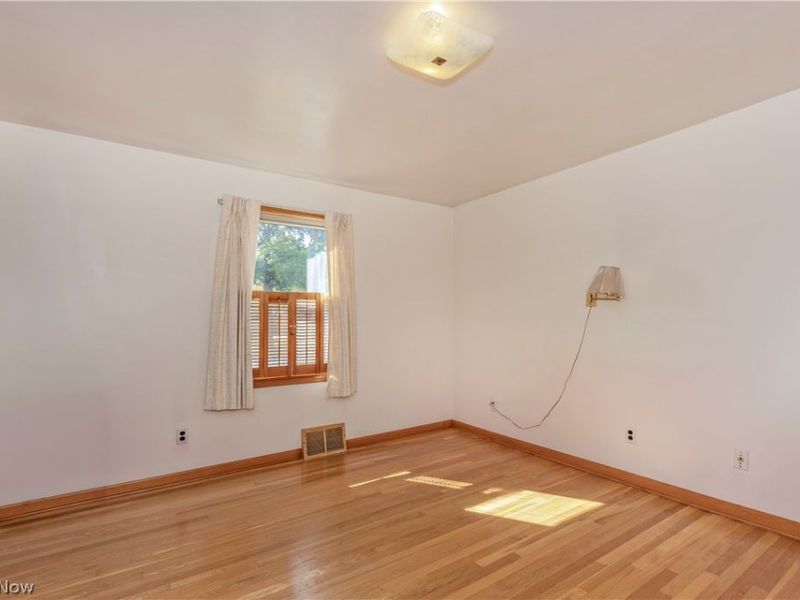 16897 Mapleboro Avenue, Maple Heights, OH 44137 Photo 16