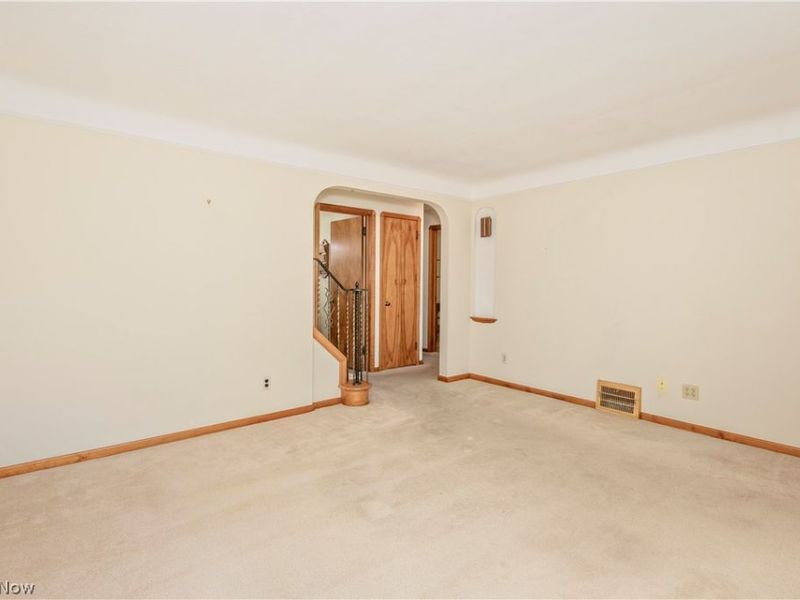 16897 Mapleboro Avenue, Maple Heights, OH 44137 Photo 8