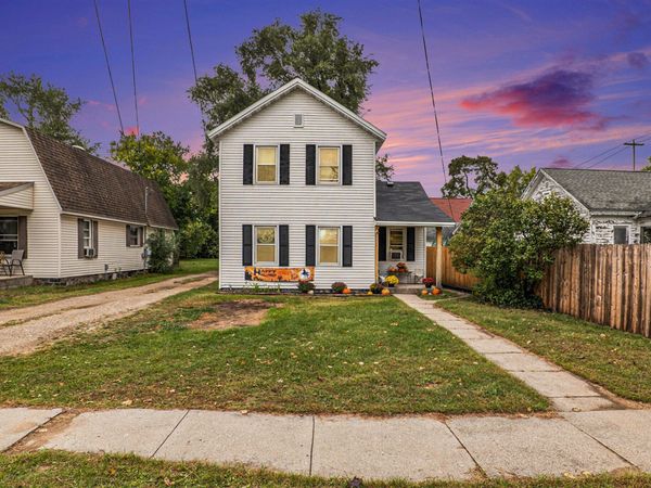 302 W Charles Street, Greenville, MI 48838