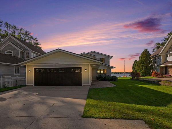 1996 Lake Street, Holland, MI 49424