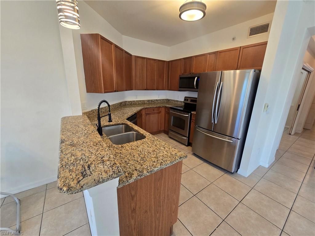 10080 Lake Cove Dr , Unit 202, Fort Myers, FL 33908 Photo