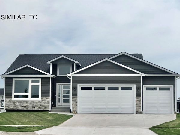 1345 NW Yorktown Drive, Waukee, IA 50263
