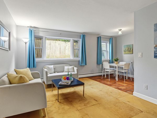 2747 Dupont Avenue S, Unit 101, Minneapolis, MN 55408