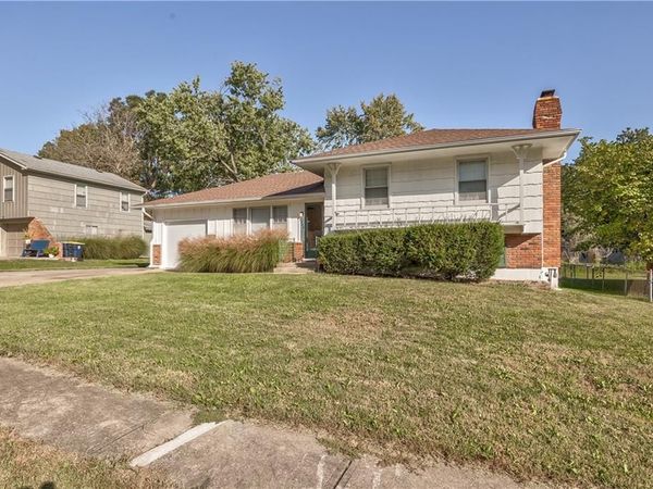 8006 E 89th Street, Kansas City, MO 64138