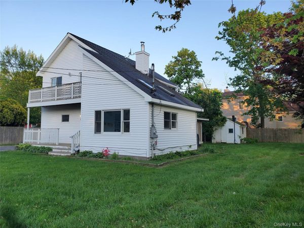 12 W Narcissus Road , Mastic Beach, NY 11951