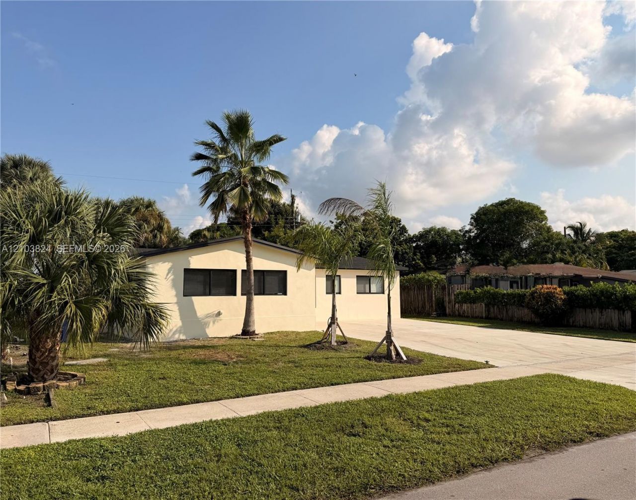 6211 NW 16th Ct, Sunrise, FL 33313 Photo