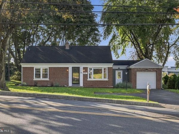 150 W ROSEVILLE ROAD, LANCASTER, PA 17601