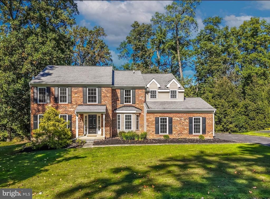 102 HONEY TREE COURT , DOWNINGTOWN, PA 19335