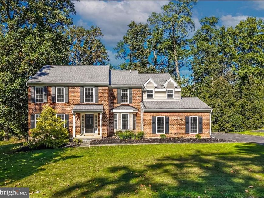 102 Honey Tree Court, Downingtown, PA 19335 Main Photo