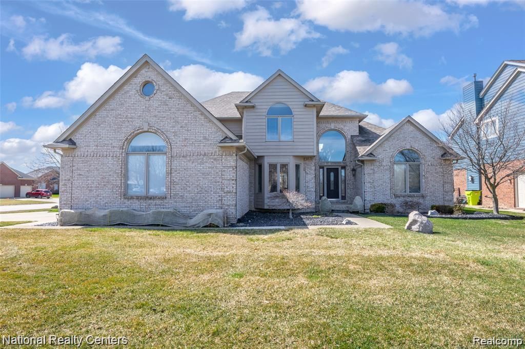 56175 Saint Andrews Drive, Macomb Township, Mi 48042 Main Photo