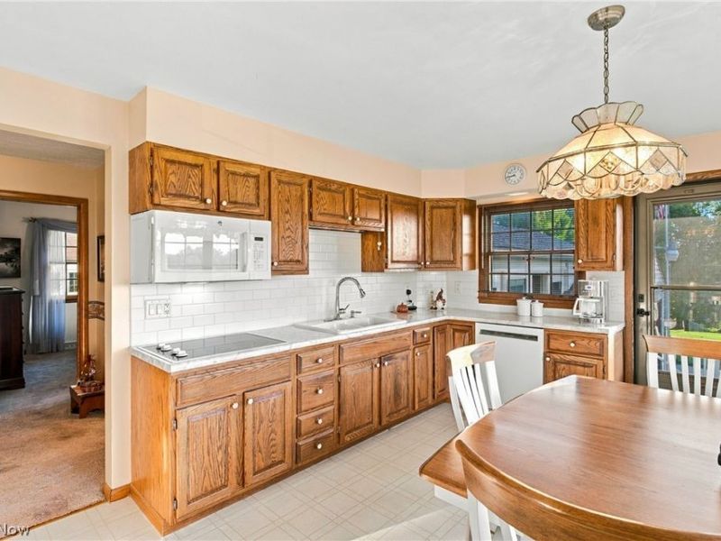 1211 Etter Road, Mogadore, OH 44260 Photo 7
