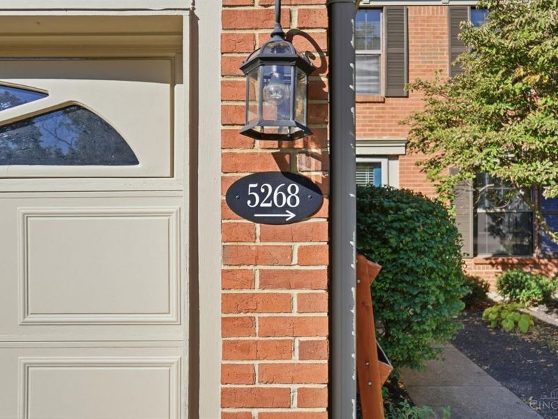 5268 Barony Place, Sharonville, OH 45241 Photo 2