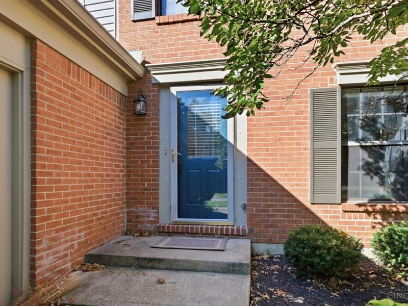 5268 Barony Place, Sharonville, OH 45241 Photo 3