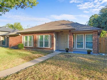 7111 Vinland Street, Dallas, TX 75227