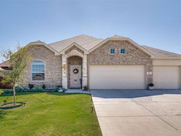 437 Ridge Drive, Justin, TX 76247