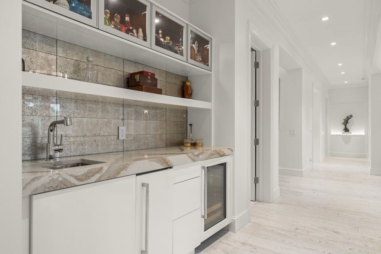 545 Lighthouse Way, Sanibel, FL 33957 Photo