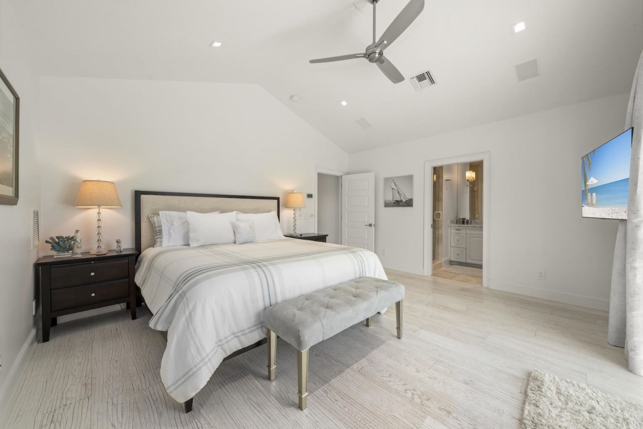 545 Lighthouse Way, Sanibel, FL 33957 Photo