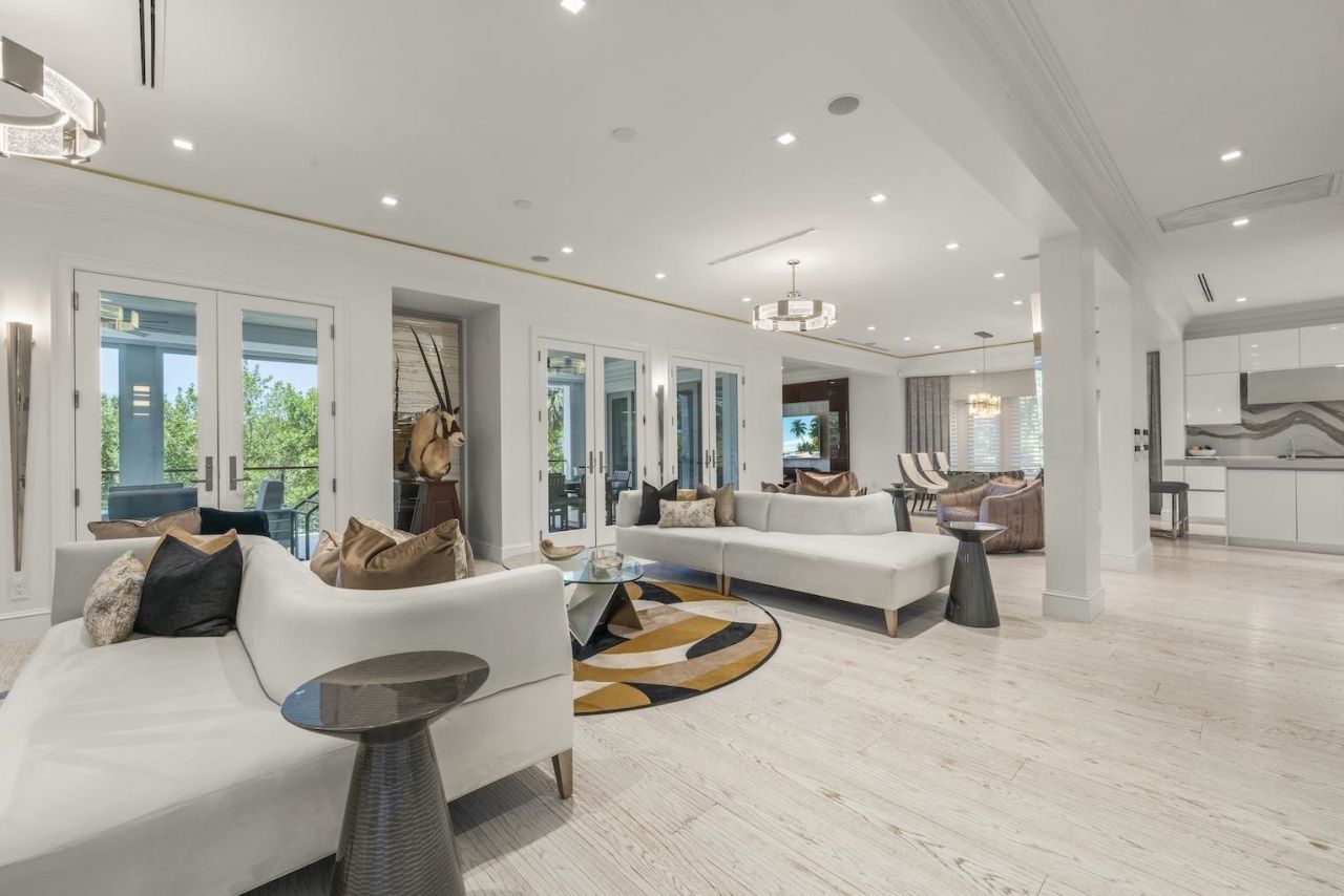 545 Lighthouse Way, Sanibel, FL 33957 Photo