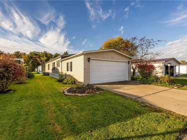 106 Golden Pond, Akron, NY 14001