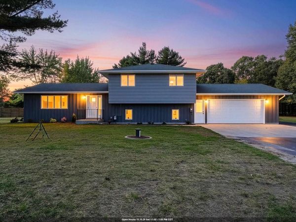 N2925 PIONEER ROAD, Clintonville, WI 54929