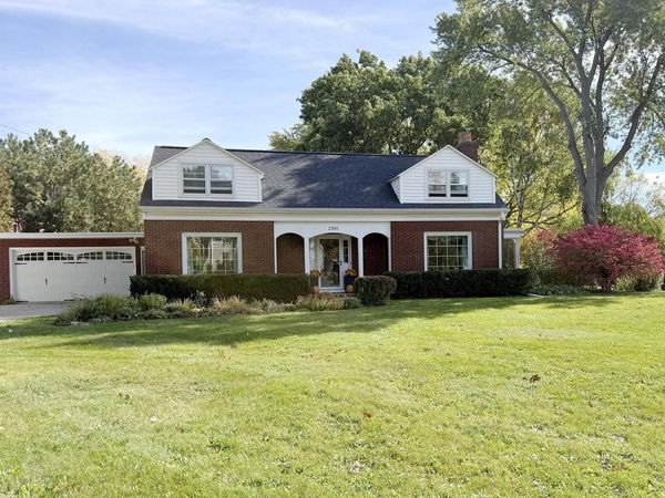2591 S WEBSTER AVENUE, Green Bay, WI 54301