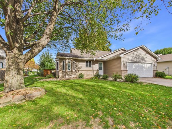 1083 98th Avenue NE, Blaine, MN 55434