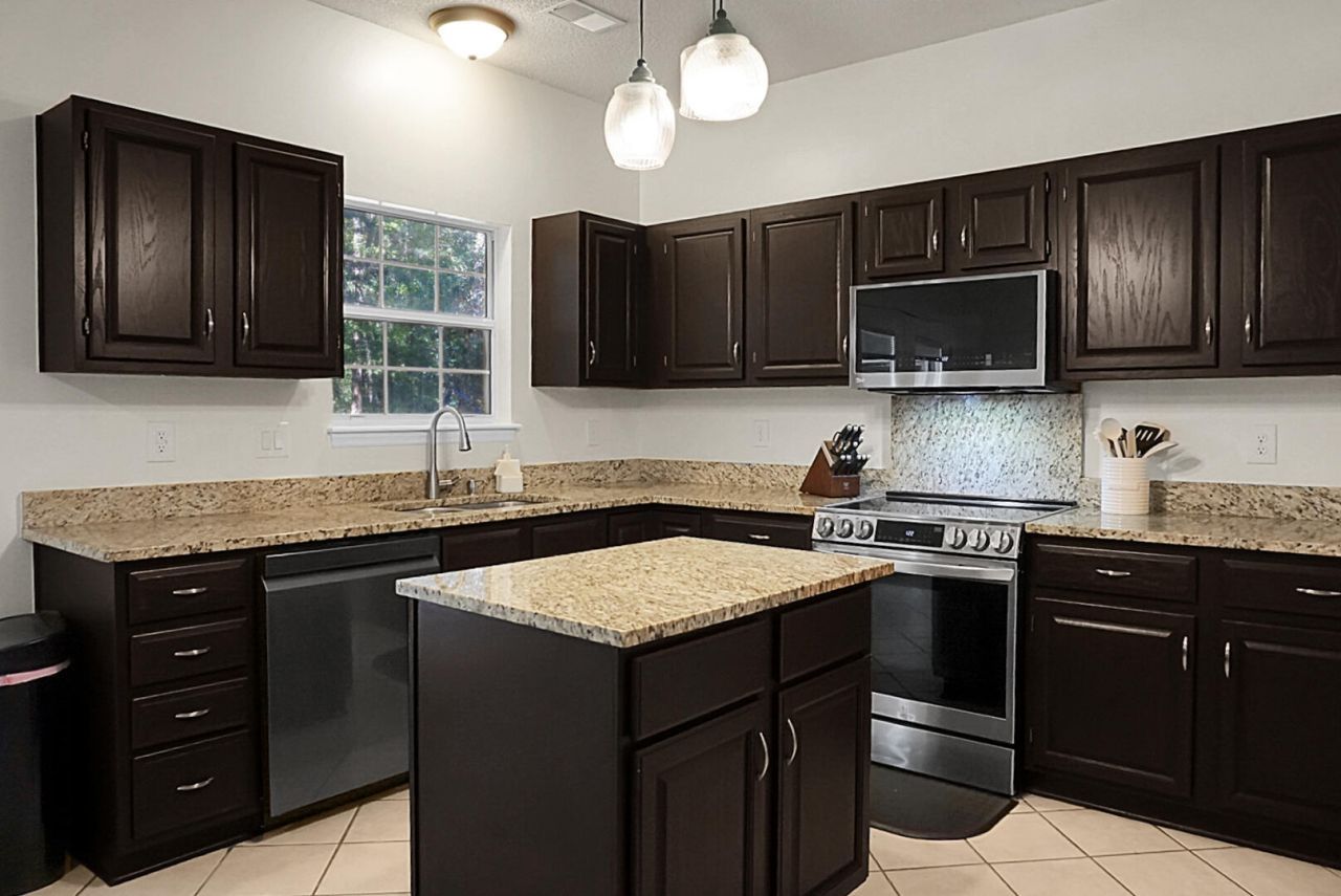 5413 Greggs Landing Photo 8