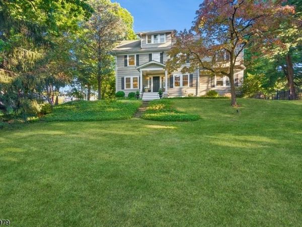 84 Arlington Ave, Caldwell, NJ 07006