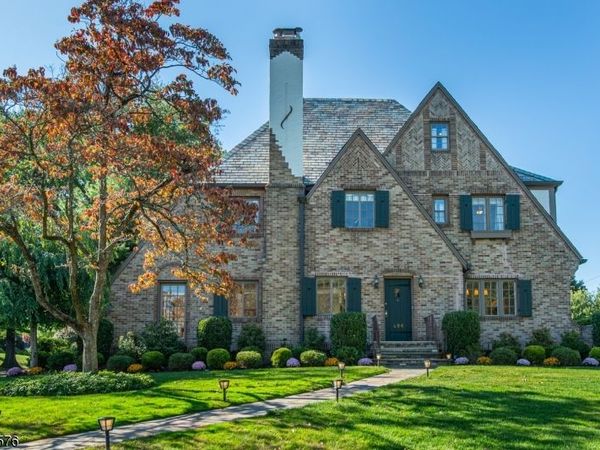 496 Ridgewood Ave, Glen Ridge, NJ 07028