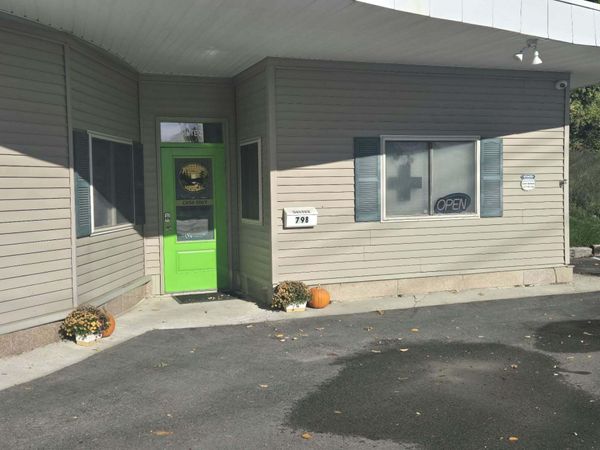 798 Main Road N , Hampden, ME 04444