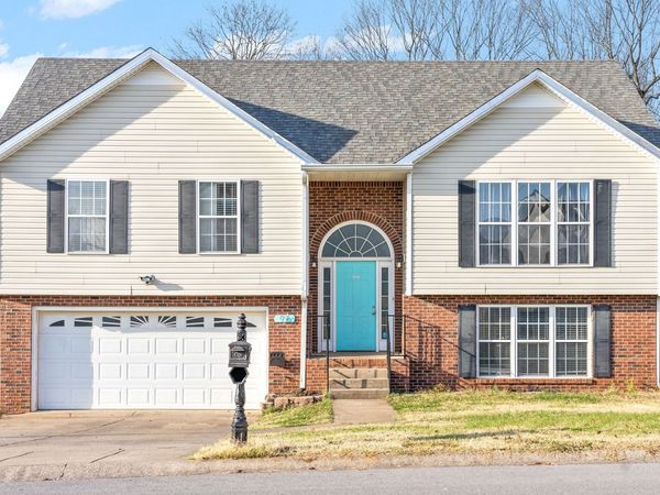 97 West Dr , Clarksville, TN 37040