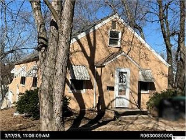 3820 N 61st Street, Omaha, NE 68104