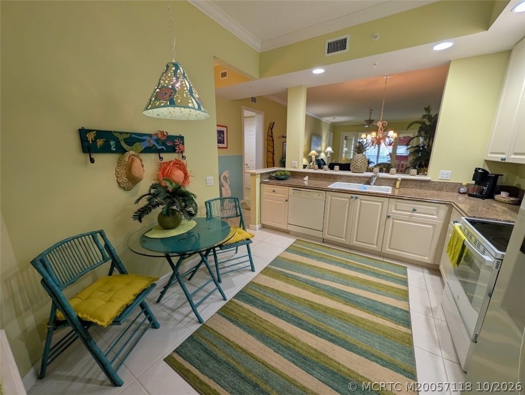 11 Harbour Isle Drive W, Unit 1, Fort Pierce, FL 34949 Photo