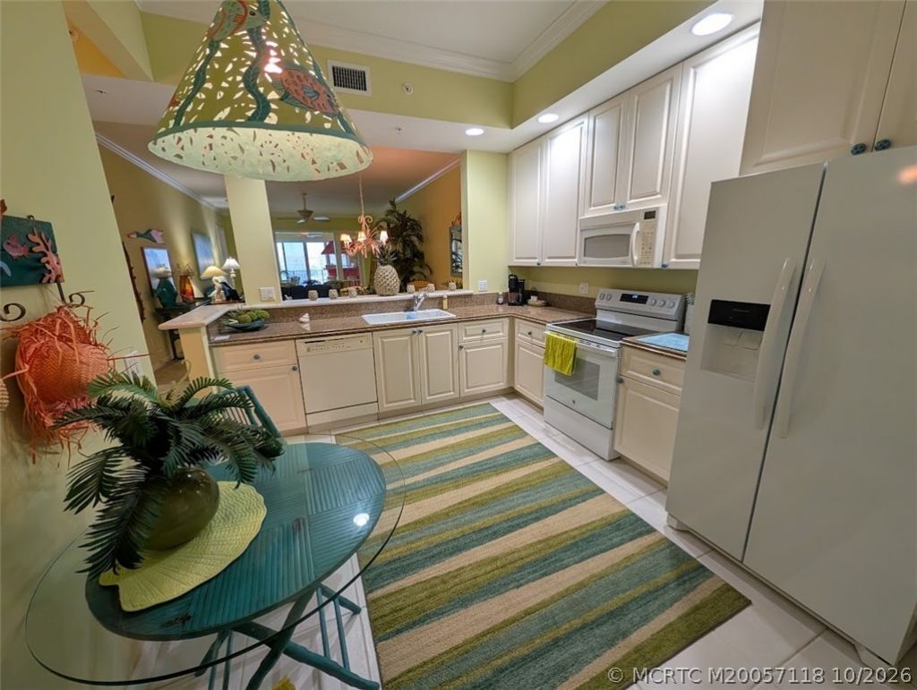 11 Harbour Isle Drive W, Unit 1, Fort Pierce, FL 34949 Photo