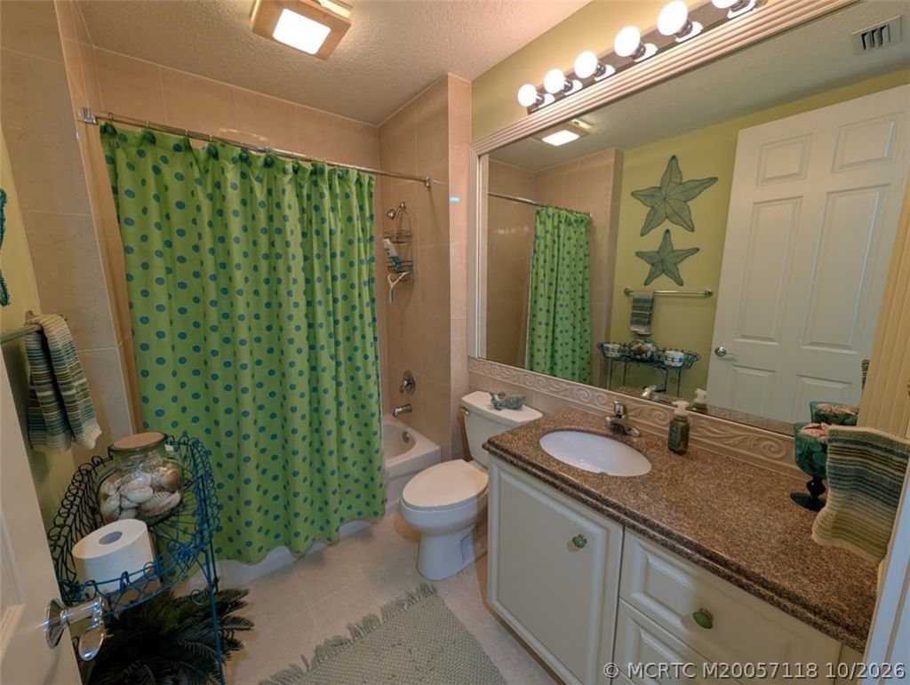 11 Harbour Isle Drive W, Unit 1, Fort Pierce, FL 34949 Photo