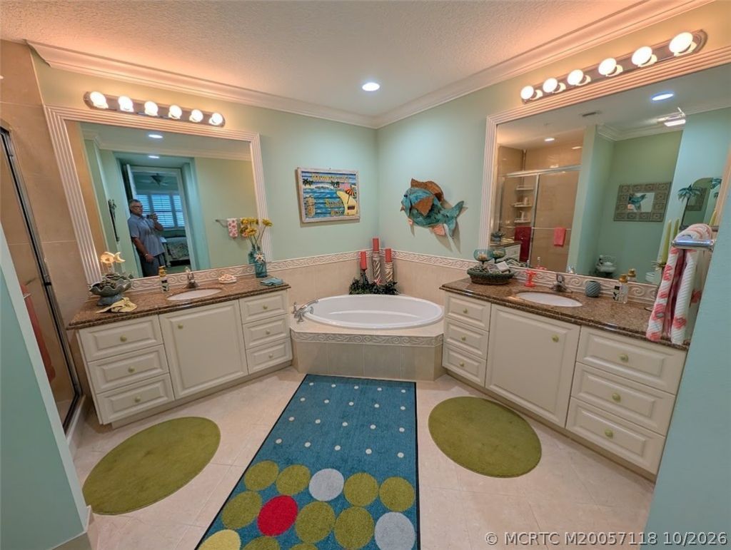 11 Harbour Isle Drive W, Unit 1, Fort Pierce, FL 34949 Photo