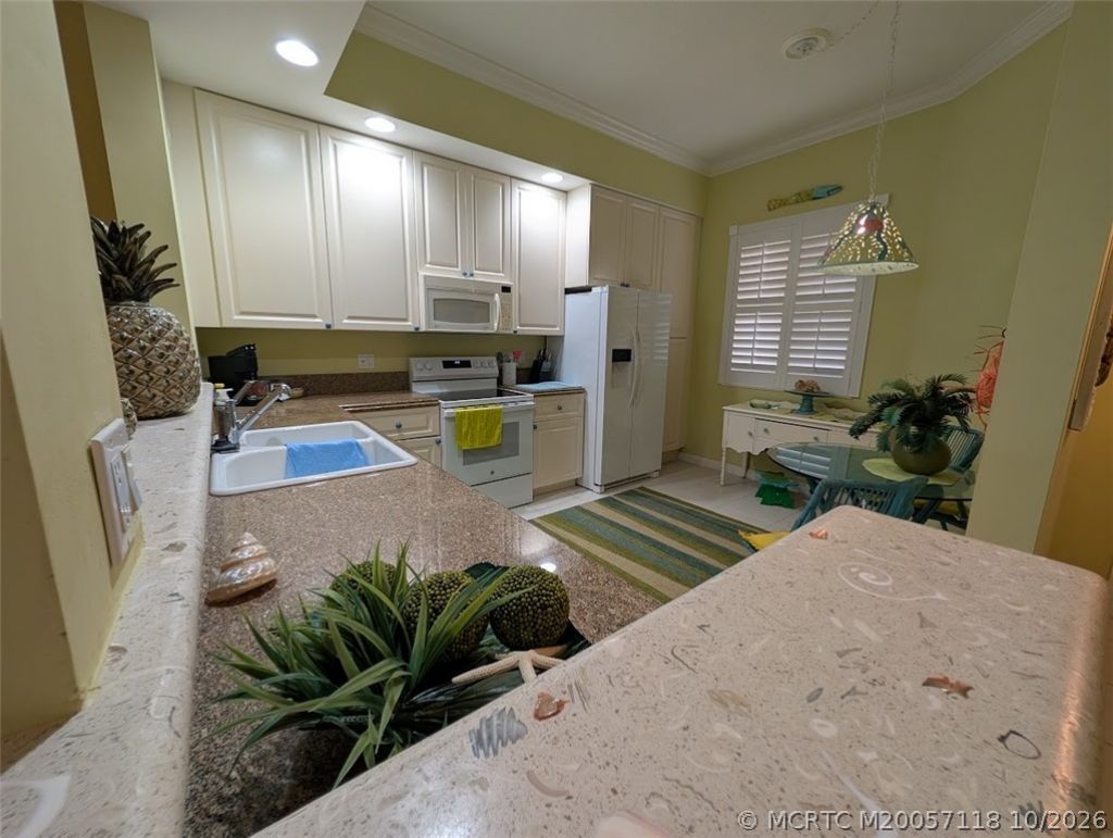 11 Harbour Isle Drive W, Unit 1, Fort Pierce, FL 34949 Photo