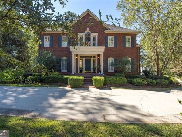 112 Gleneagles Circle, Macon, GA 31210