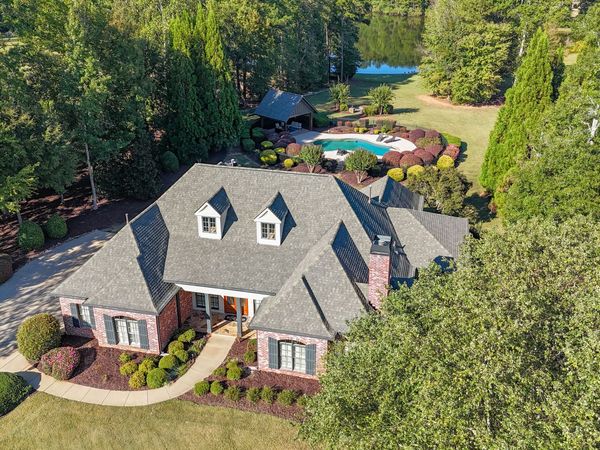 323 Beaumont Farms Drive, Sharpsburg, GA 30277