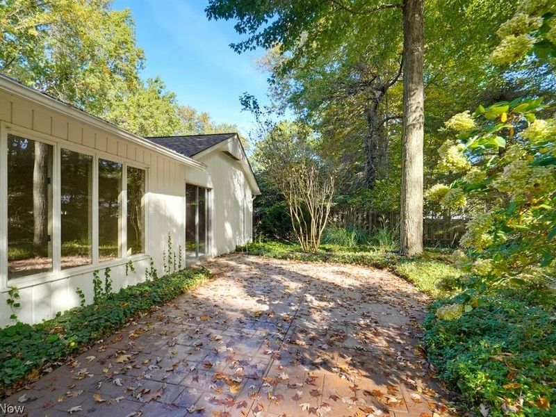 5851 Mills Creek Lane, North Ridgeville, OH 44039 Photo 2