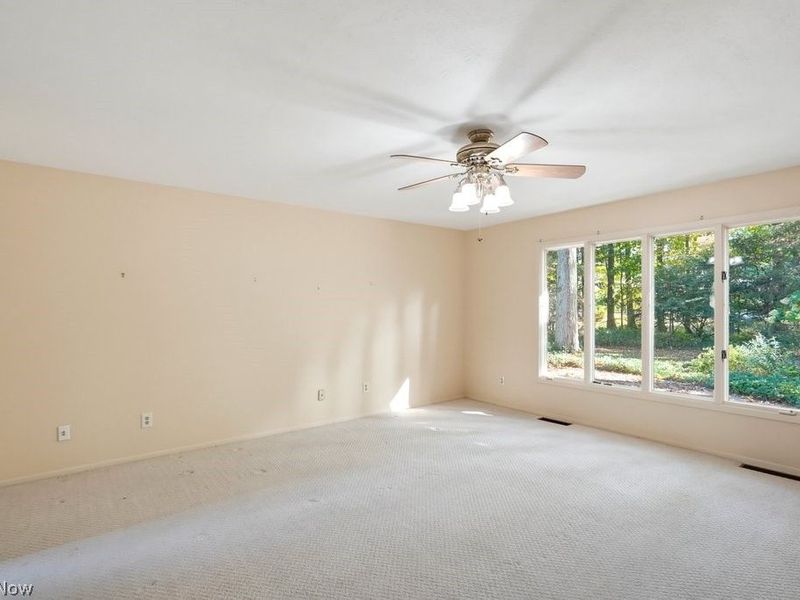 5851 Mills Creek Lane, North Ridgeville, OH 44039 Photo 5