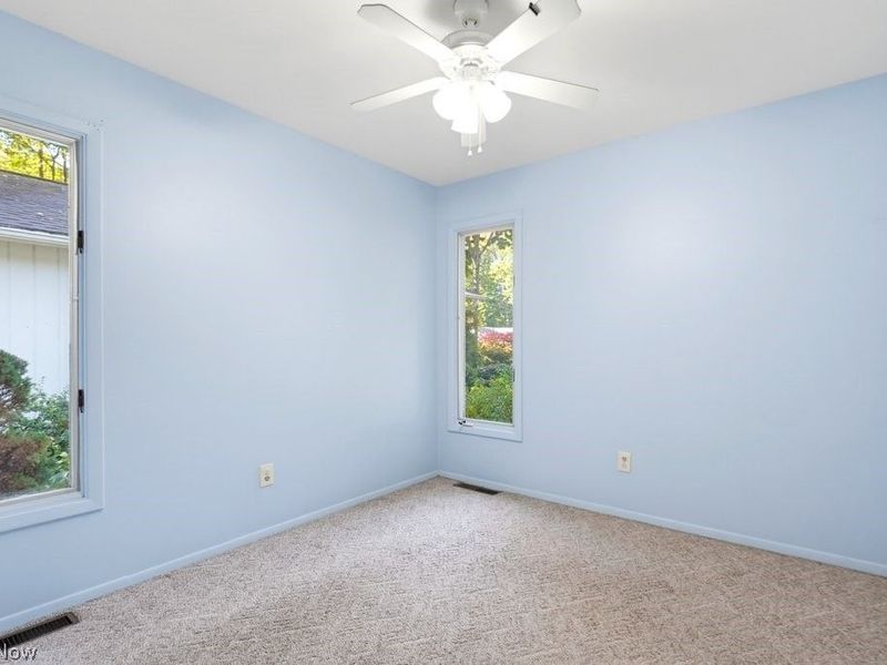 5851 Mills Creek Lane, North Ridgeville, OH 44039 Photo 9