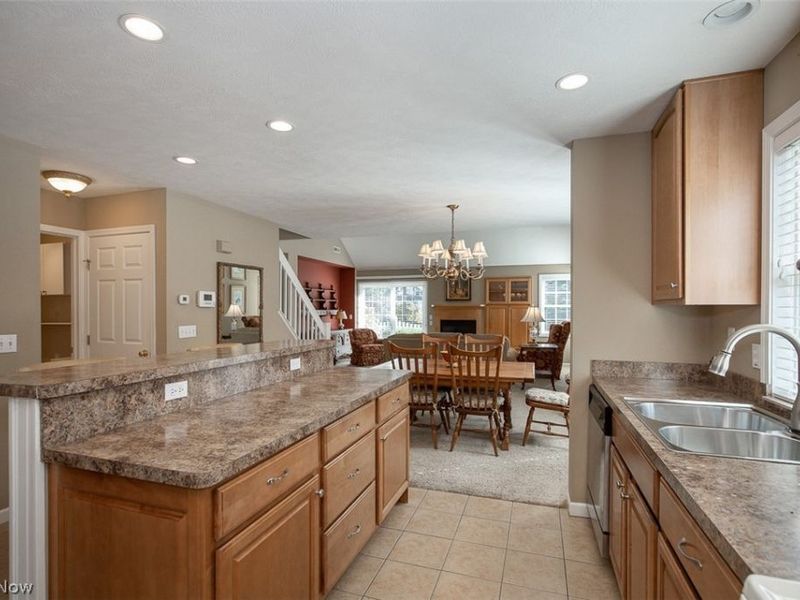 779 Timberline Trail, Northfield, OH 44067 Photo 6