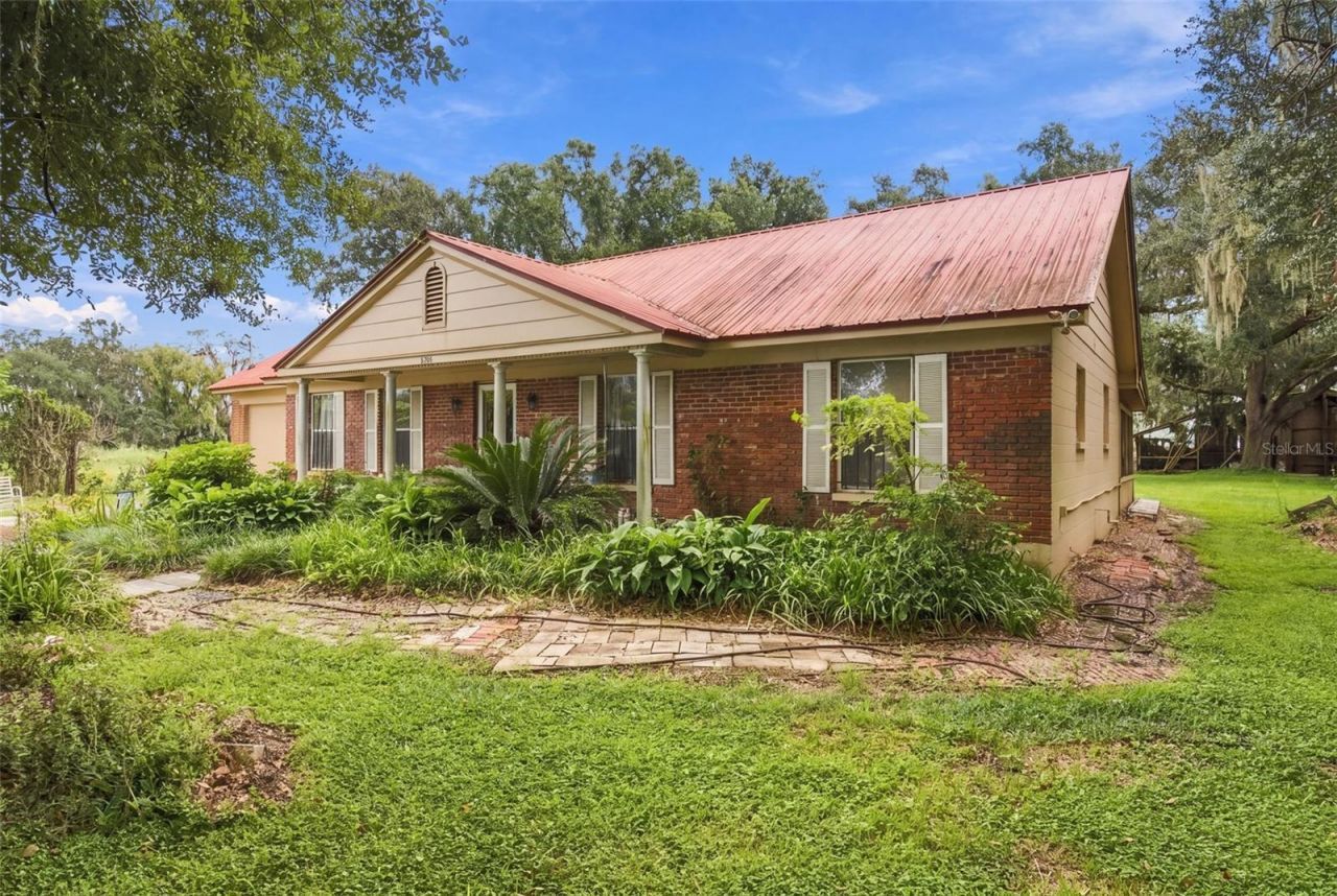 2647 Mcintosh Road, Dover, FL 33527 Photo